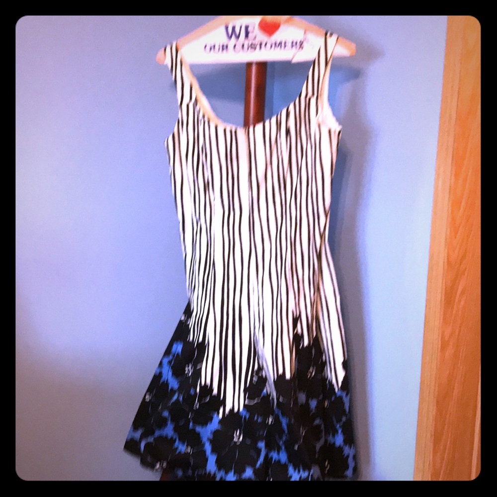 Nine West Size 4 Sundress
